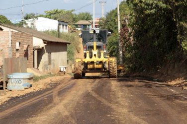 Iniciadas obras de asfaltamento no bairro Nacional