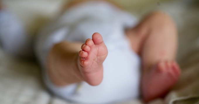 PEDOFILIA: Homem é acusado de estuprar bebê durante bebedeira com a prima