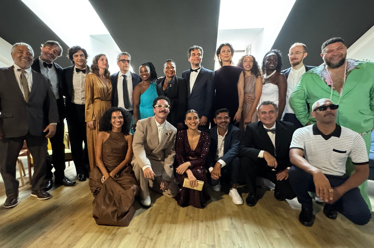 AGENTE SECRETO: Filme brasileiro tem estreia mundial aplaudida durante 13 minutos em Cannes