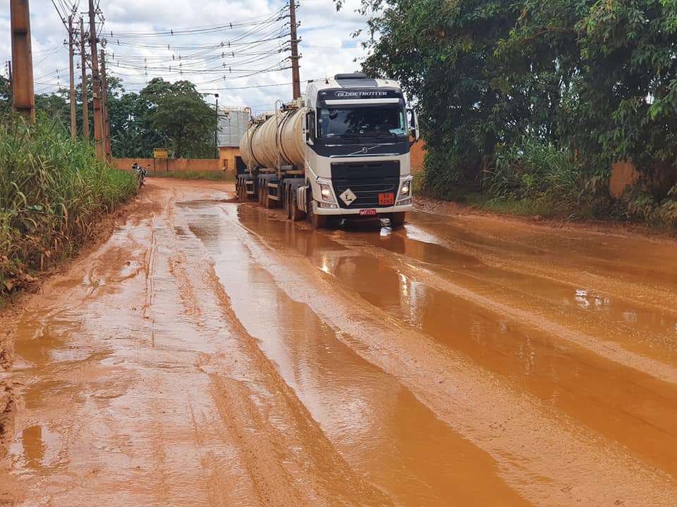 VERGONHA: Precariedade da Estrada do Belmont ultrapassa décadas e pode prejudicar RO