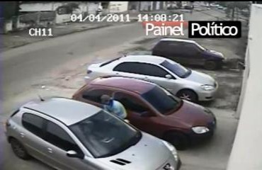 Flagrado por câmeras arrombando carro em abril tem preventiva decretada - VÍDEO