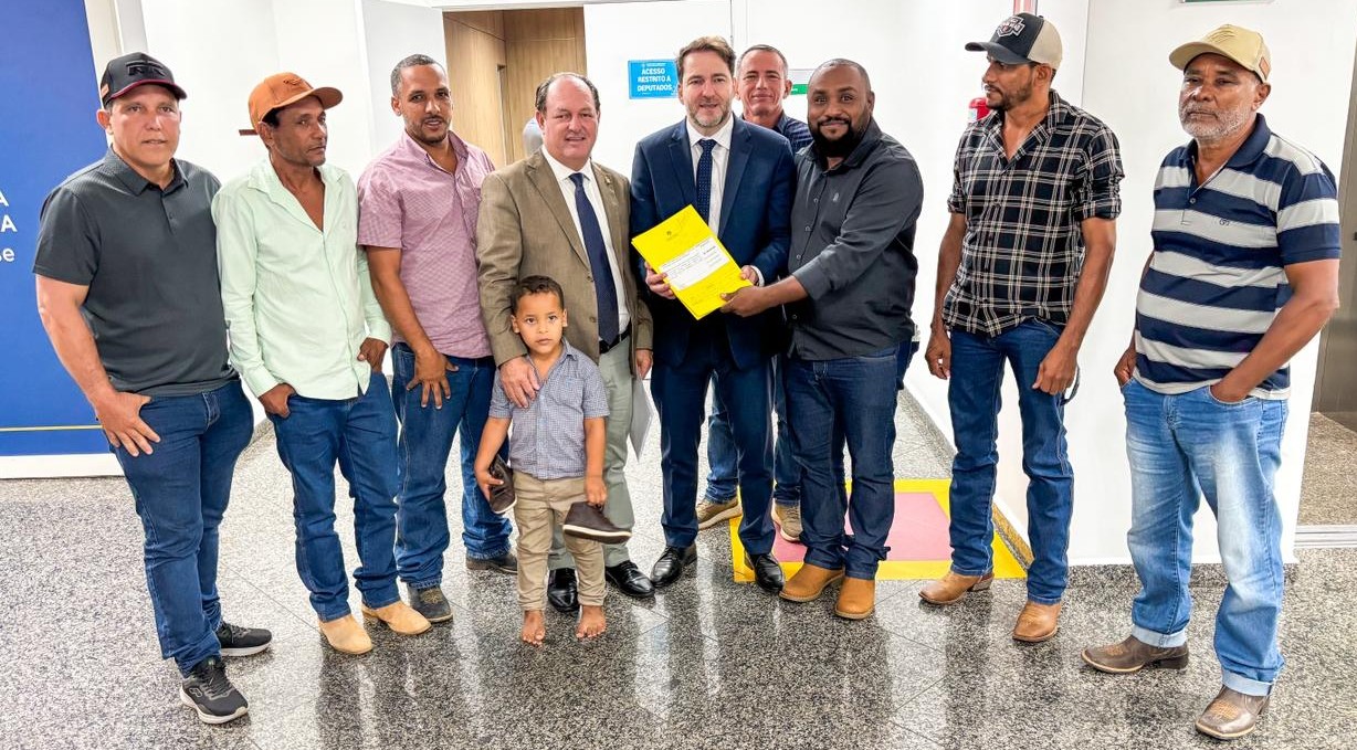 ALEX REDANO: Deputado comemora conquista da Assembleia para moradores do Soldado da Borracha