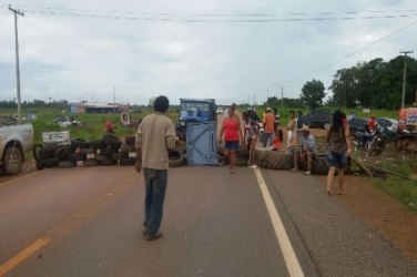 BR 319 é liberada depois de seis horas de negociação.