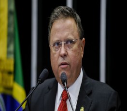 PF faz buscas e apreensão no apartamento do ministro Blairo Maggi