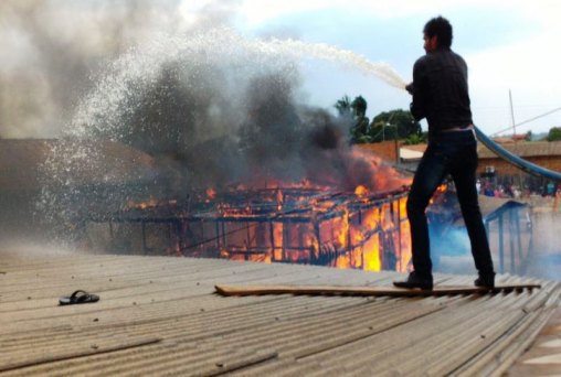 INCÊNDIO – Centro do Menor é destruído por fogo - VÍDEO