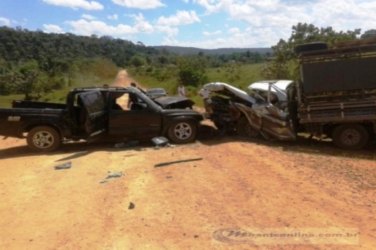 MIRANTE DA SERRA - Acidente deixa oito vítimas na RO 010 