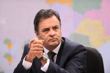 Aécio vence nas Américas, na Europa, na Ásia e na Oceania