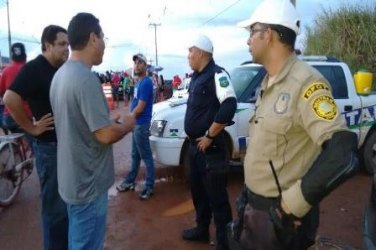 Vereador pede solução para trânsito no final de semana