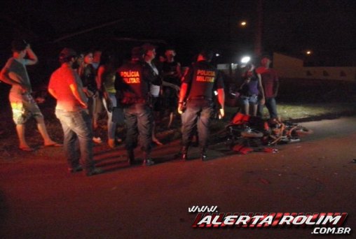 VÍDEO – Motoqueiro é resgatado após bater em mula