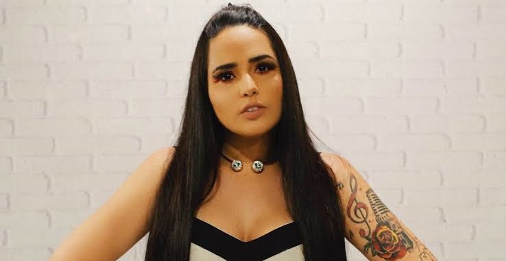 MULHERÃO: Perlla posa em academia e revela inspiração em Gracyanne Barbosa