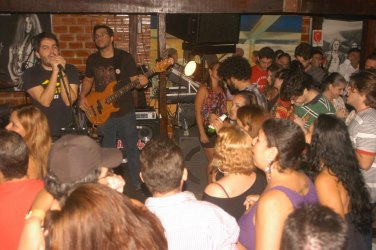 Sexy Tape e Versalle serão as atrações do Domingo com Rock do GREGO ORIGINAL PUB