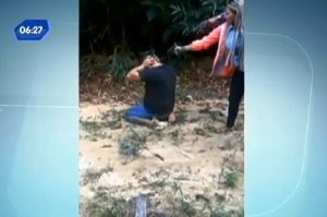 Mulher é presa após gravar vídeo de execução 