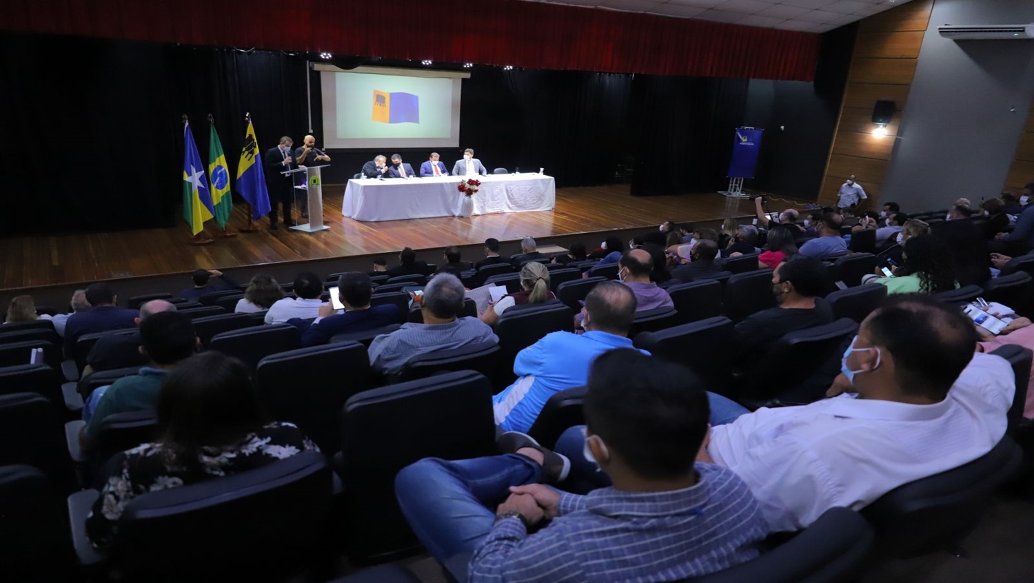 SANEAMENTO: Audiência pública discute fornecimento de água tratada e esgotamento na capital