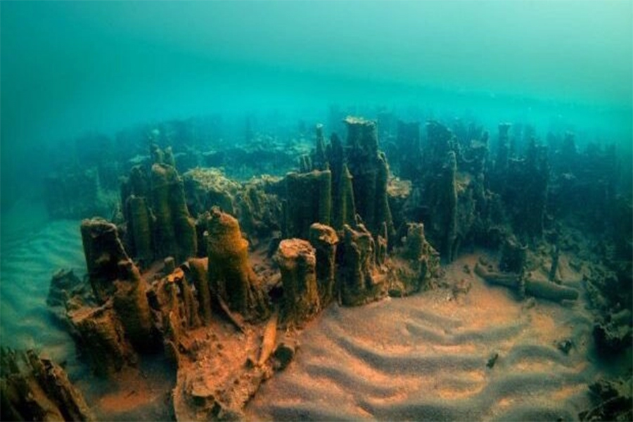 ORIGEM MISTERIOSA: Castelo de 3.000 anos é encontrado no fundo de lago na Turquia