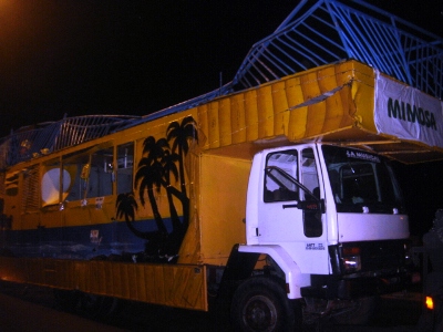 Carro de som tombado na Banda foi levado para DAT