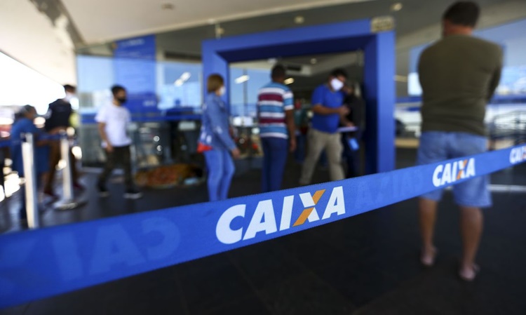 DINHEIRO: Caixa paga auxílio emergencial para beneficiários do Bolsa Família