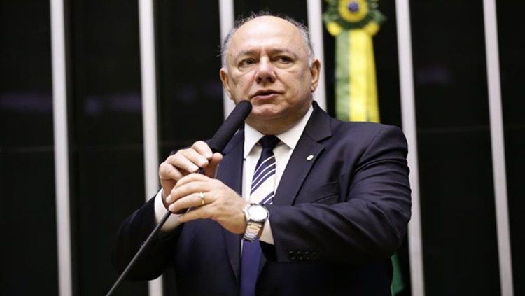 CASAL: Deputado federal morre em Brasília vítima de complicações da covid-19