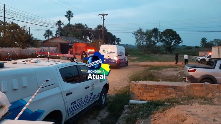 BARBARIDADE: Irmãos são assassinados a tiros na frente de casa em Rondônia