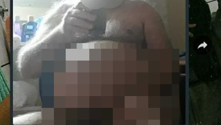 MANDOU ERRADO: Professor manda foto pelado por engano para alunos de escola