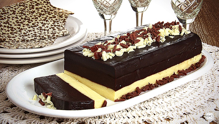 GOSTOSO: Mousse três chocolates é uma sobremesa irresistível para adoçar o dia