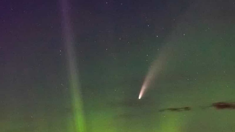 ESPAÇO: NASA partilha fotografia de cometa que está se aproximando da Terra