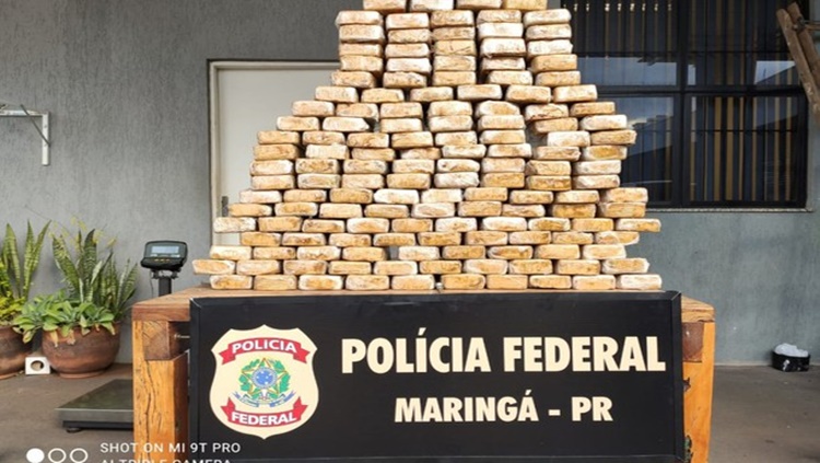 TRÁFICO DE DROGAS: Polícia Federal apreende 154 quilos de crack em caminhão 