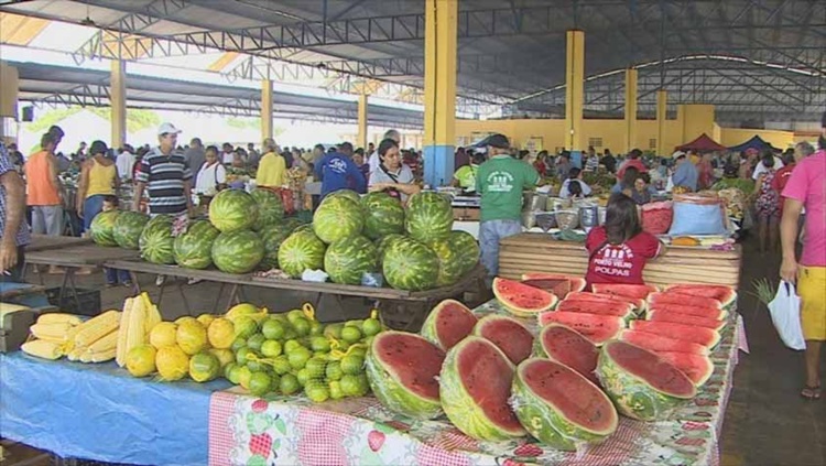 EM PORTO VELHO: Feira Livre de domingo vai funcionar ao lado do prédio do relógio