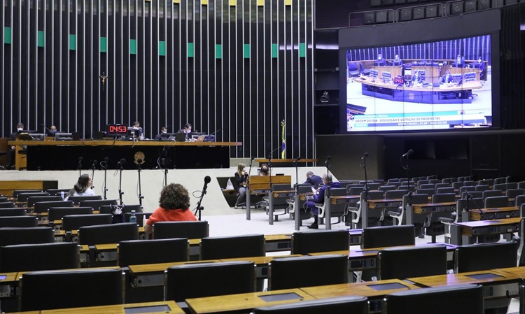 NO SENADO: Câmara dos Deputados aprova PEC do novo Fundeb em 2º turno