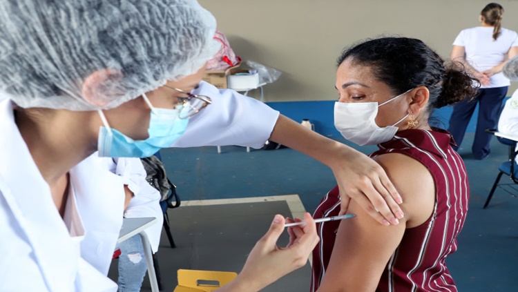 SEGUNDA DOSE: População deve estar atenta com cronograma de aplicação da vacina