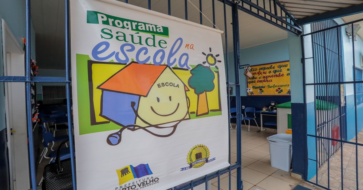 SAÚDE NA ESCOLA: Programa atende alunos do ensino infantil e fundamental