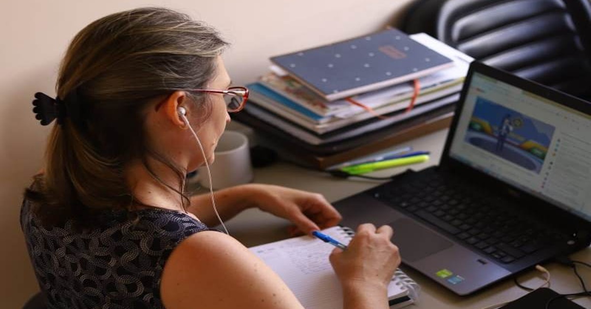 PROFESSORES: Seduc oferta 385 vagas de pós-graduação, mestrado e doutorado 