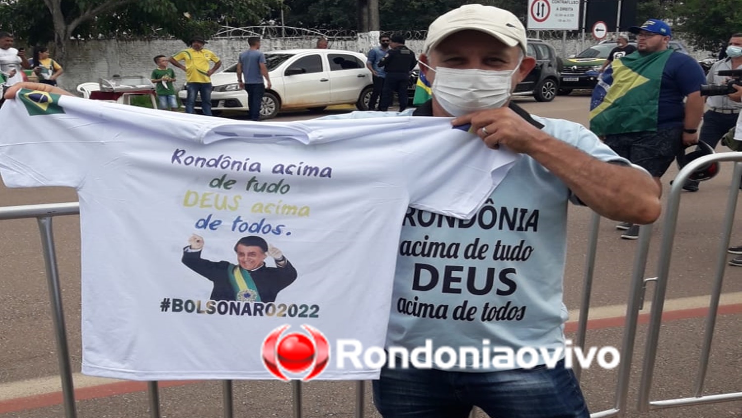 FÃS: 'Admiro Bolsonaro pelo valor que dá à família', diz apoiador do presidente