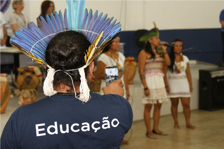 TEMPORÁRIOS: Aberta seleção para professores de comunidade indígena