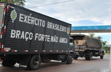 EXÉRCITO - Chefe do Estado Maior esclarece operação de transporte de alimentos pela 