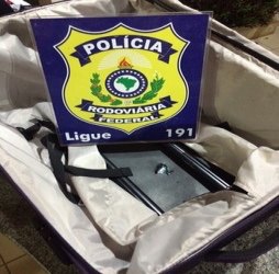 ACREAOVIVO - Peruano é preso com dez quilos de cocaína