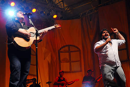 EXPOVEL - Show de César Menotti e Fabiano deve lotar arena neste sábado