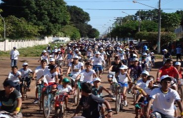 Semana do Meio Ambiente no município leva 900 pessoas a passeio ciclístico - Foto