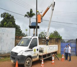 Vereador Maurício Carvalho fiscaliza serviço de iluminação na Zona Sul da capital