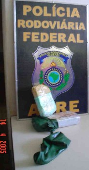 Apreensão de cocaína na BR - 317