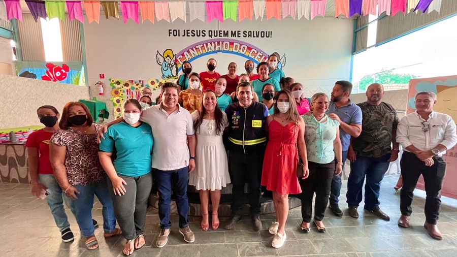 EM JI-PARANÁ: Jair Montes visita o Centro de Educação Infantil Cantinho do Céu