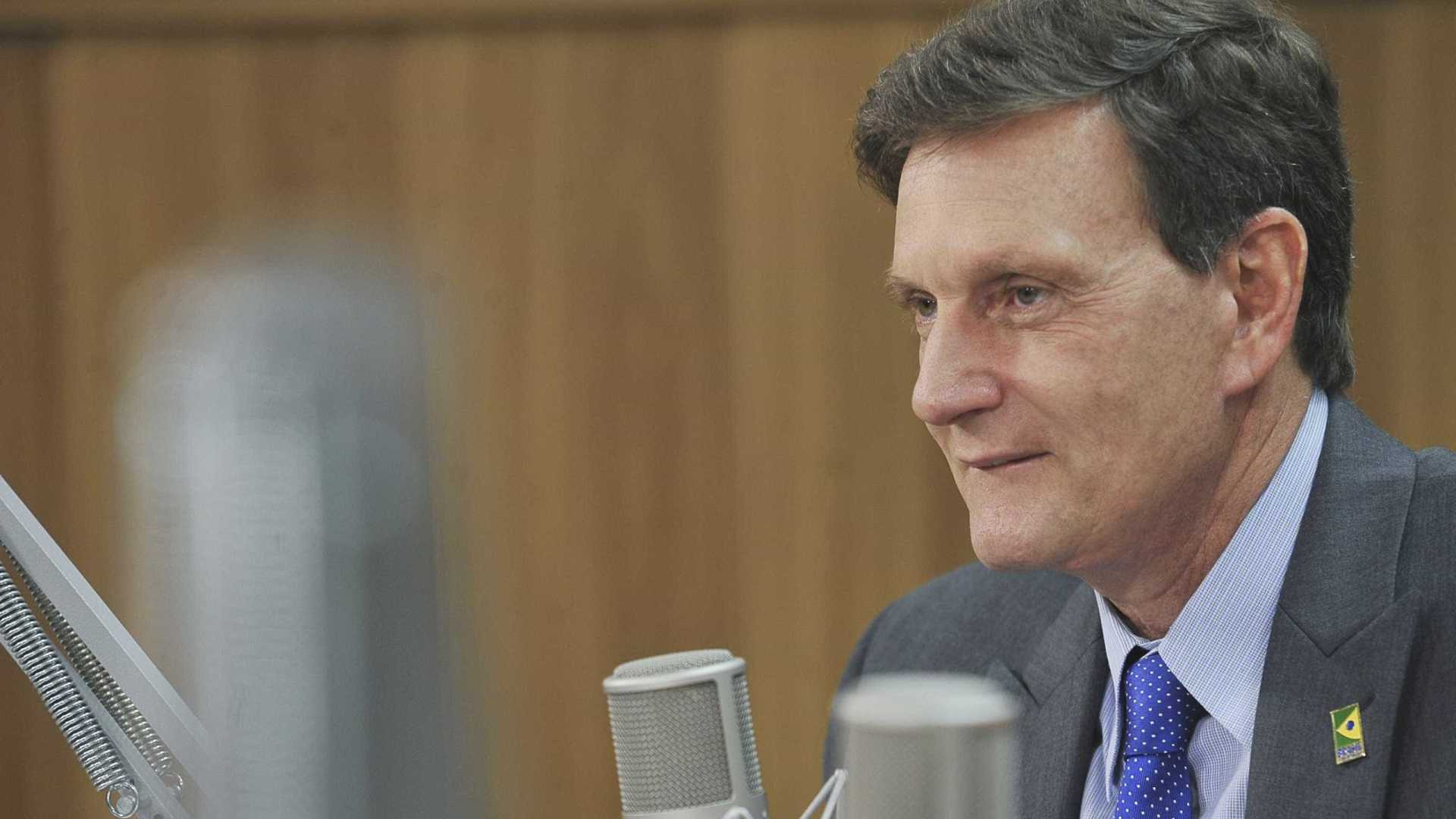 Crivella anuncia pintura de fachadas na Rocinha e revolta internautas