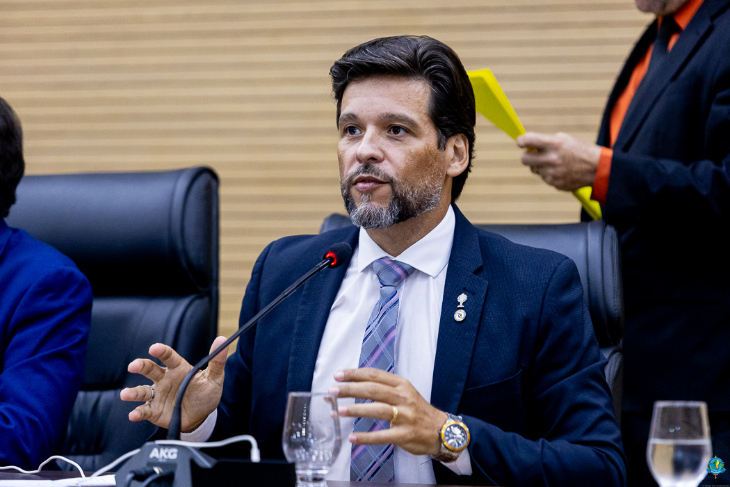DELEGADO CAMARGO: Deputado cobra explicações sobre problemas na qualidade da água em Parecis