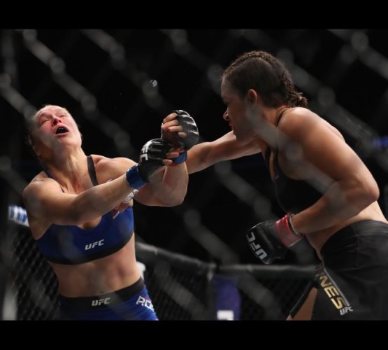 Amanda massacra Ronda Rousey em 48s e faz história no UFC