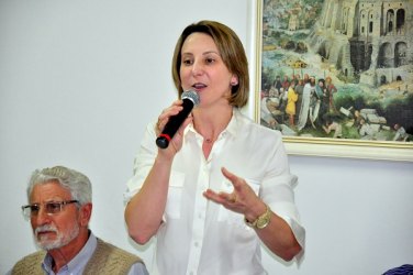 Jaqueline Cassol é chamada de “Ivo da saia” por correligionários