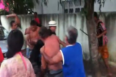 Homem é amarrado, espancado e sofre golpe de faca no nariz