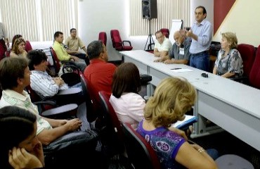 Prefeitos de Rondônia debatem e analisam saneamento junto à Funasa e Caerd