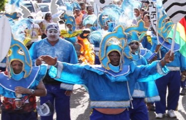 CARNALESTE - Tem Carnaval na Amador do Reis reunindo blocos formados na zona Leste da capital