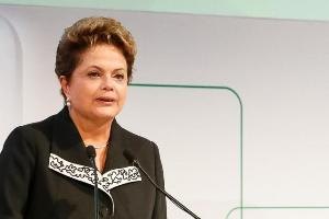 Dilma pode ser chamada pelo TCU para explicar compra de refinaria