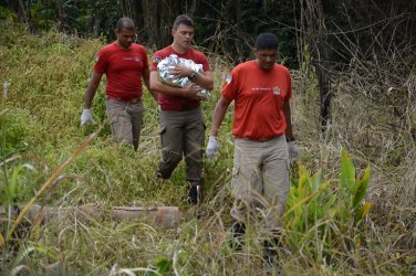 Corpo de bebê é encontrado em uma sacola dentro de rio 