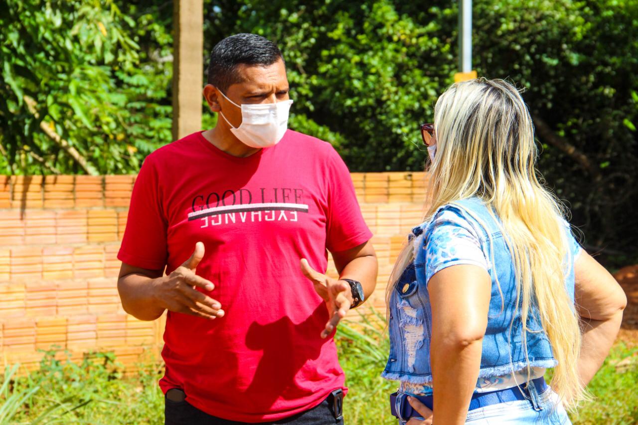 TRABALHO: Márcia Socorristas Animais cobra providência para o bairro Três Marias